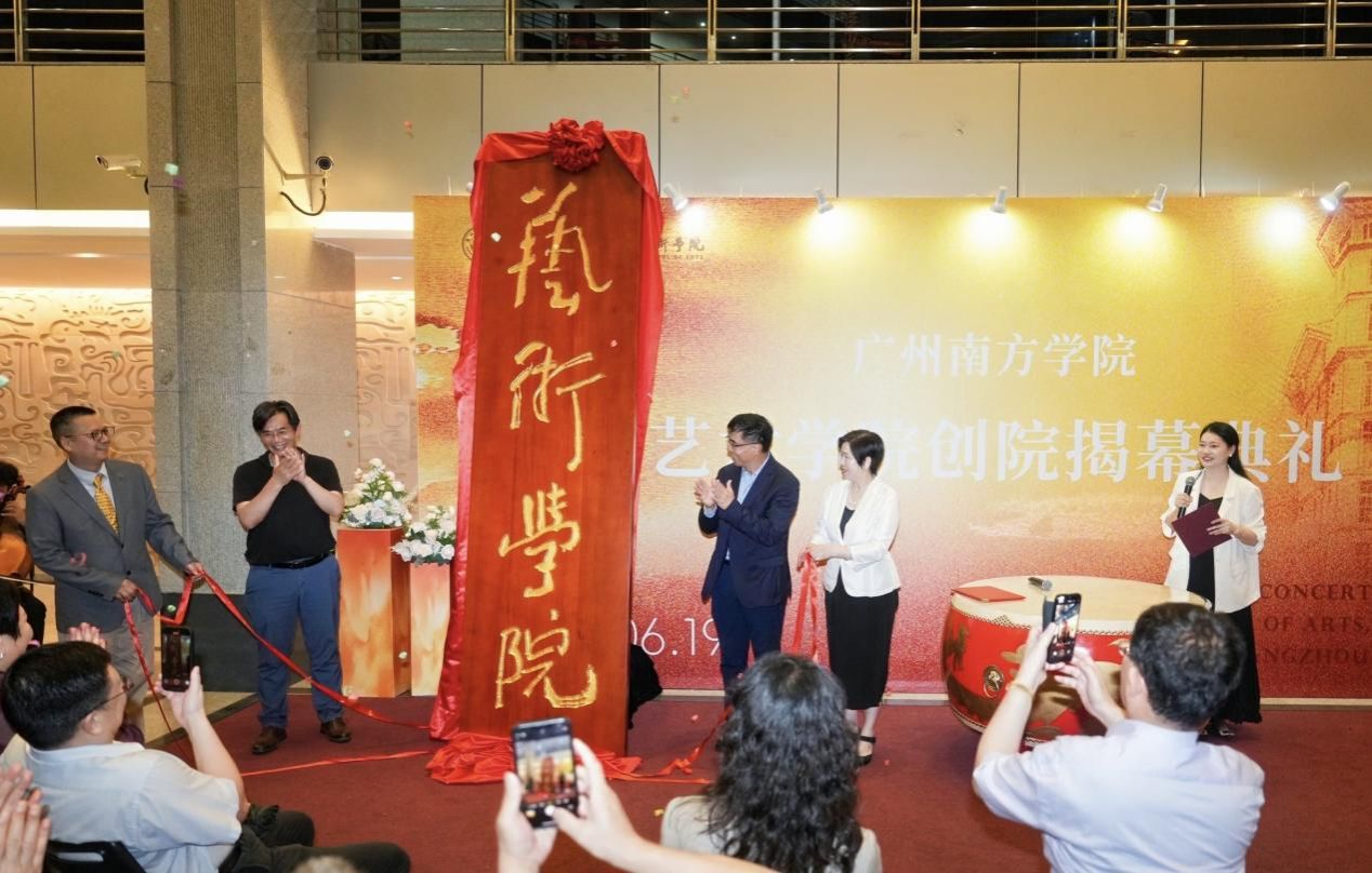 说明: 3765aba0cdb0a126e32a9351e874b11 说明: 3765aba0cdb0a126e32a9351e874b11
